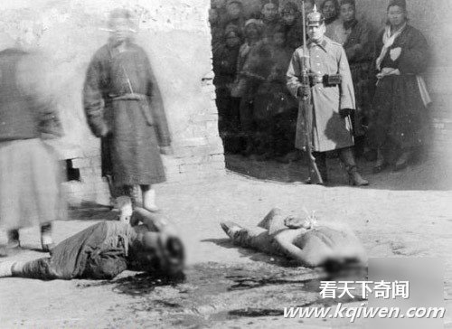 旧照盘点洋人在中国的禽兽暴行曾割数十名宫女乳房熬粥吃(组图)